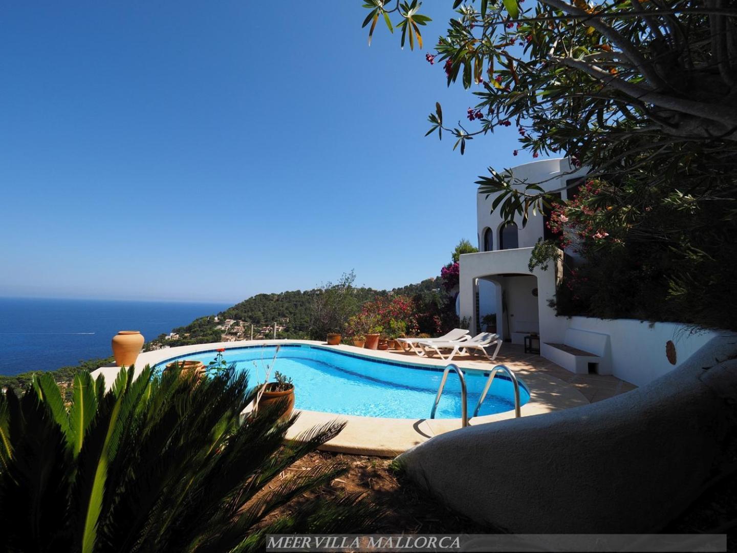 Meervilla Mallorca - Charmantes Ferienhaus Mit Phantastischem Meerblick In Canyamel Exterior photo